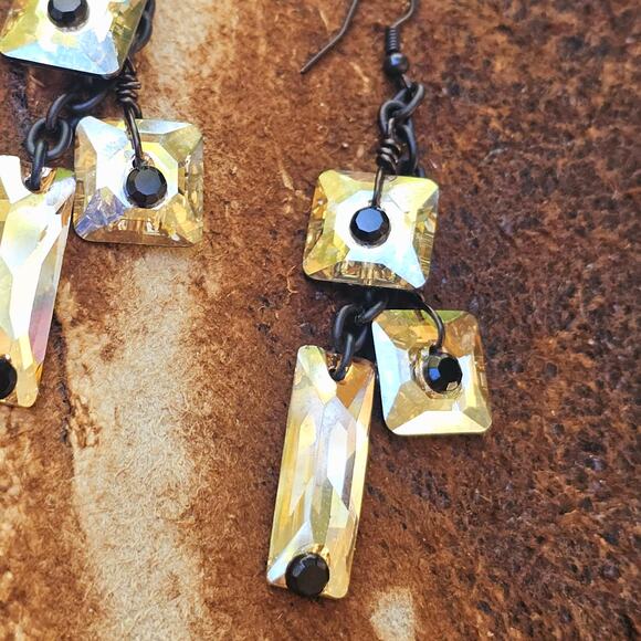 Swarovski Crytal Vint. Buttons w/Black Oxy. Chain Drop Earrings - Picture 7 of 7